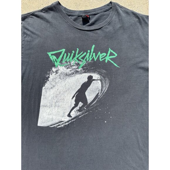 Vintage Quicksilver Surfer / Skater graphic T Shirt Sunfaded - Picture 5 of 6